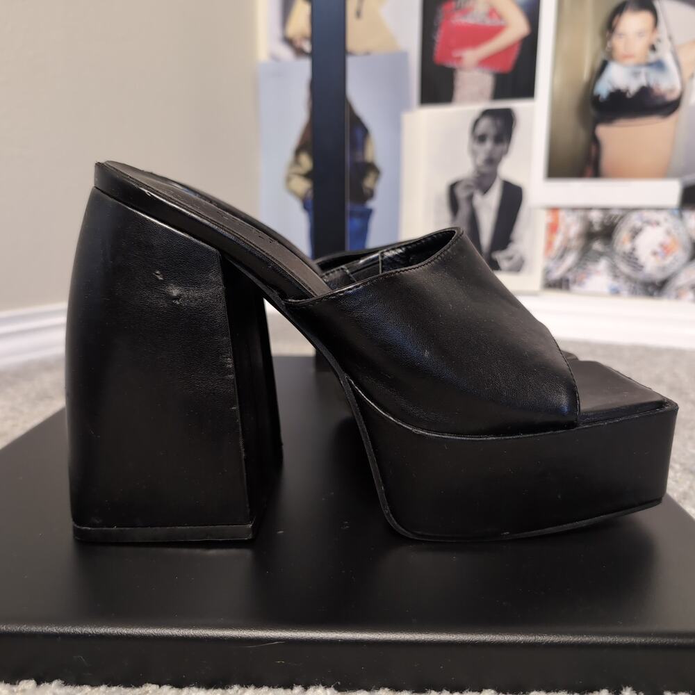 Chunky Y2K Retro Sandals